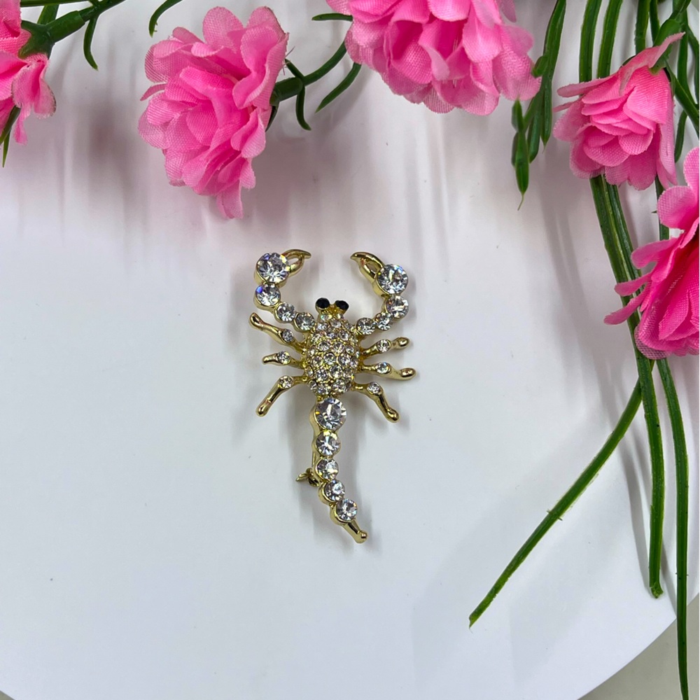 Crystal Bling Scorpion Vintage Y2K Era Brooch